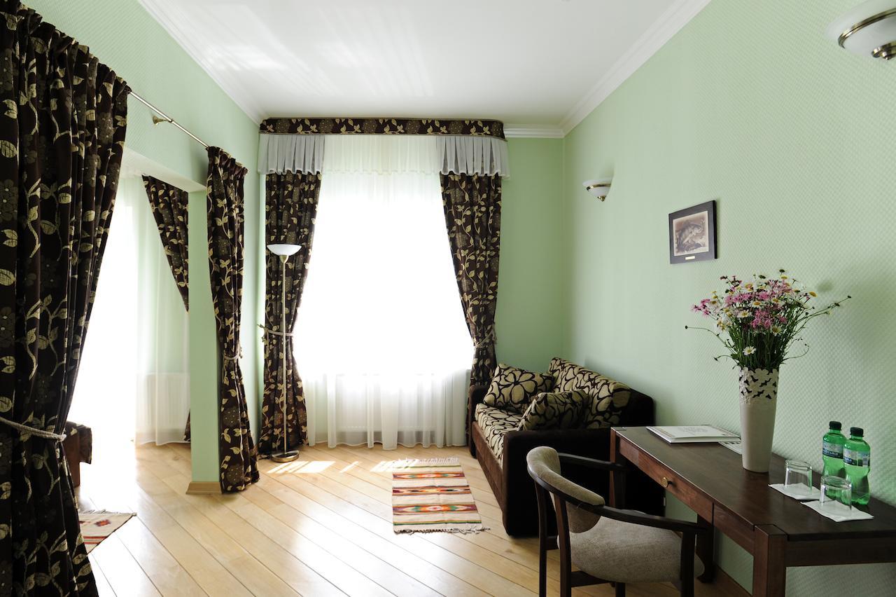 Zolota Forel Hotel Korostov Habitación foto