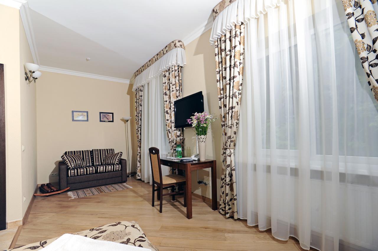 Zolota Forel Hotel Korostov Habitación foto