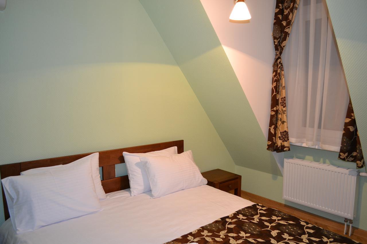 Zolota Forel Hotel Korostov Habitación foto
