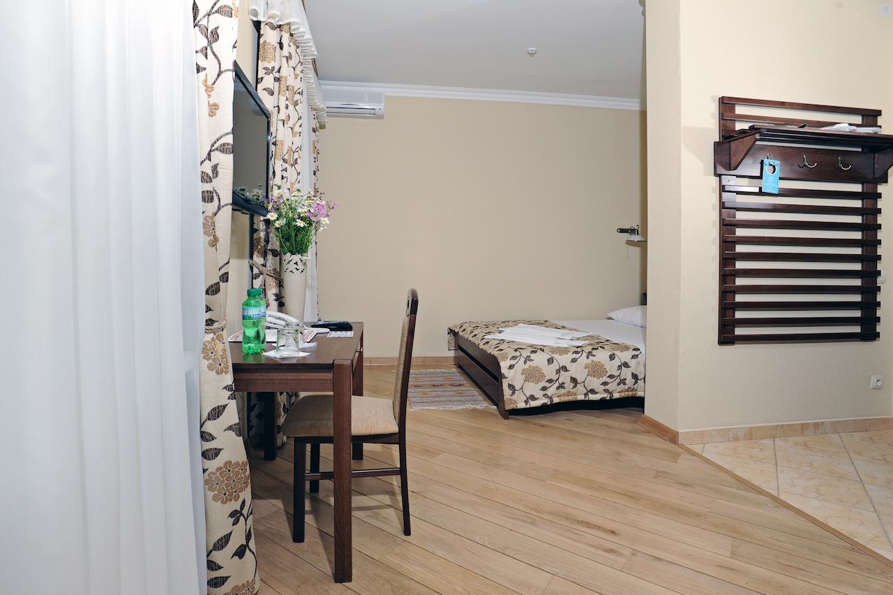 Zolota Forel Hotel Korostov Habitación foto