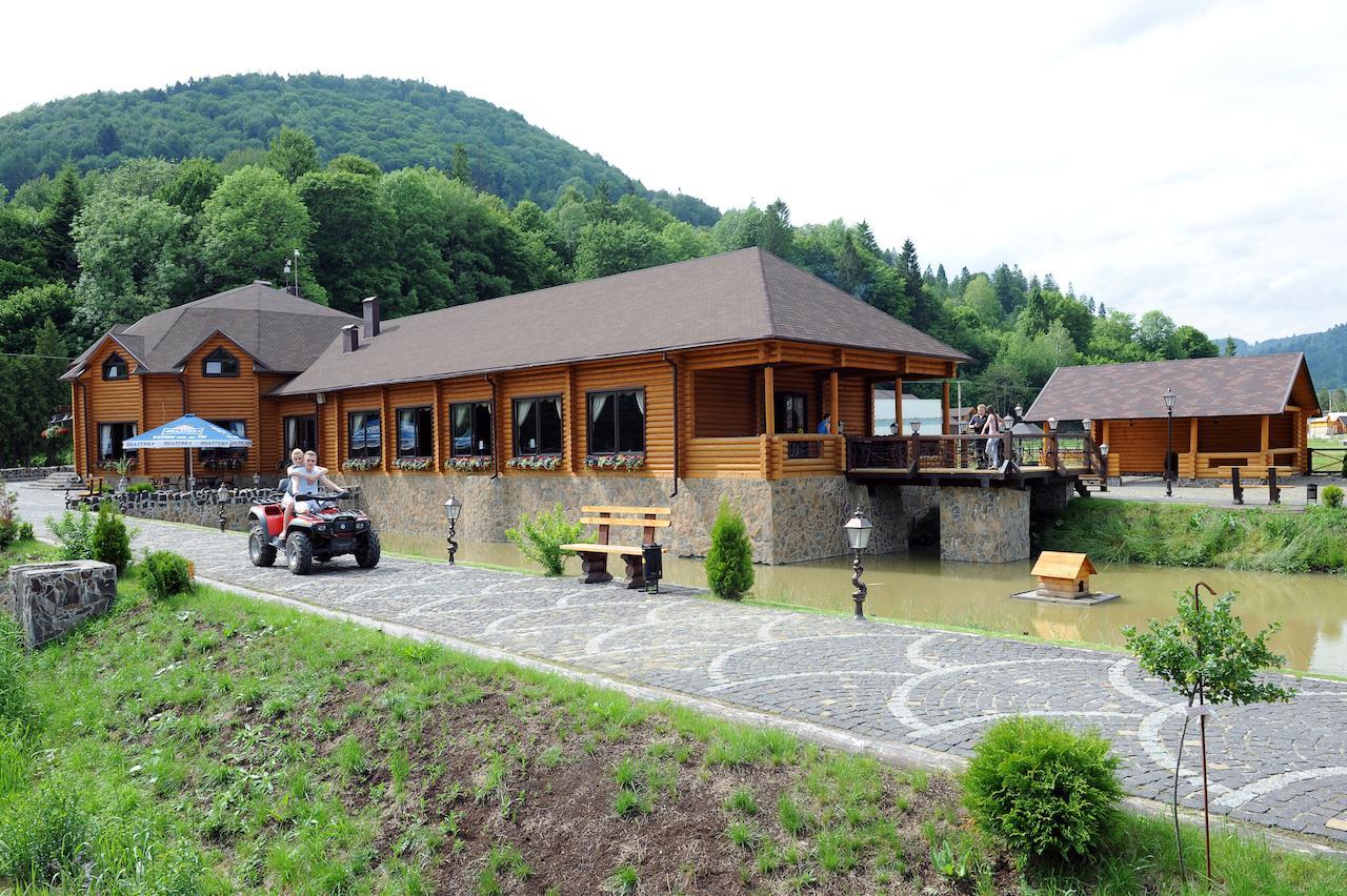 Zolota Forel Hotel Korostov Exterior foto